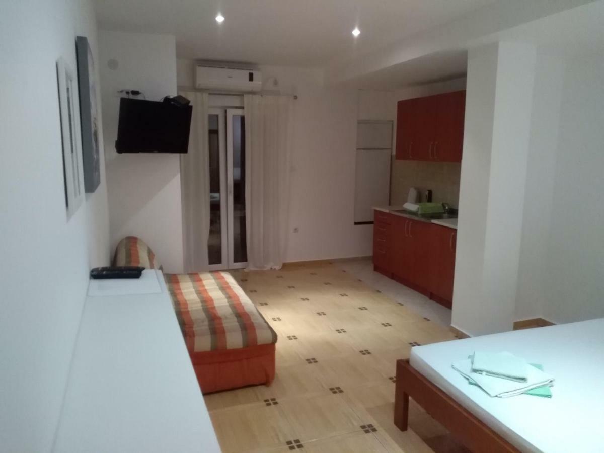 Apartments Villa Cucuk Budua Esterno foto